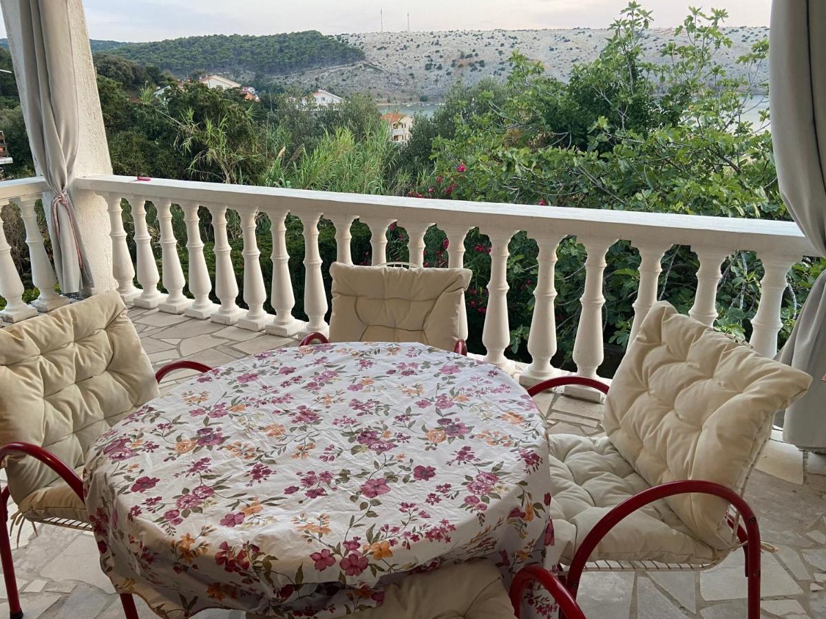 Apartments Stella-Dora Лопар Экстерьер фото