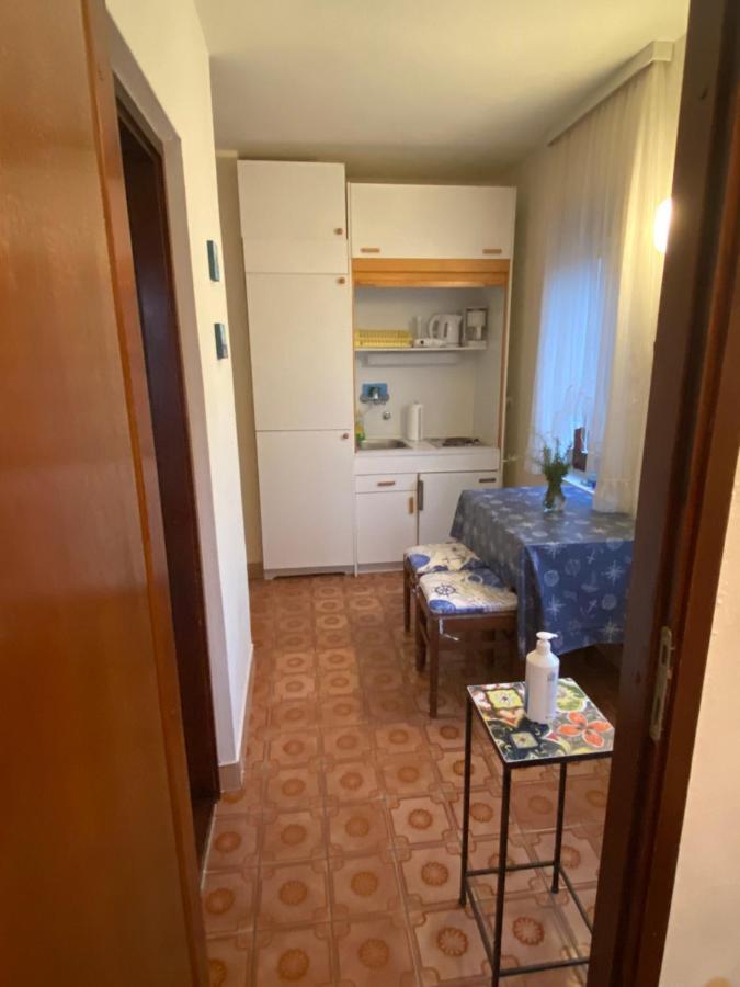 Apartments Stella-Dora Лопар Экстерьер фото